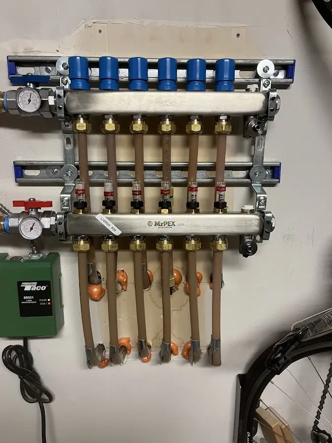 Plumber performing Leak Detection at a residential property in East Bakersfield